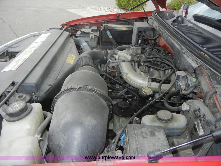 image for item 2034 1997 Ford F150 XL extended cab pickup truck