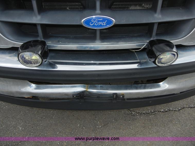 image for item 2034 1997 Ford F150 XL extended cab pickup truck