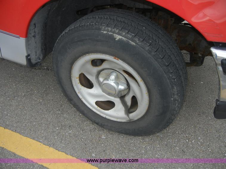 image for item 2034 1997 Ford F150 XL extended cab pickup truck