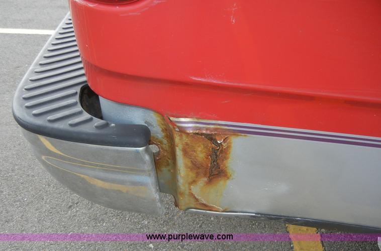 image for item 2034 1997 Ford F150 XL extended cab pickup truck