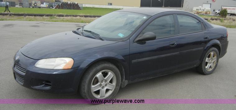 image for item 2060 2002 Dodge Stratus SXT