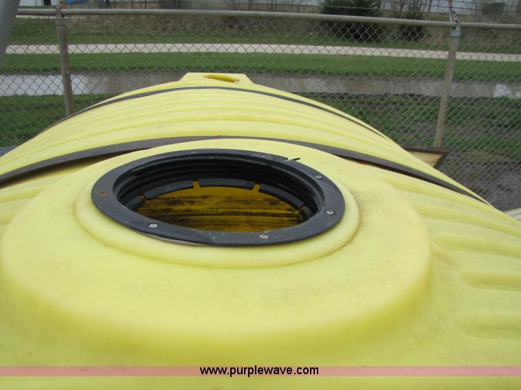 image for item 2466 1,000 gallon ply tank