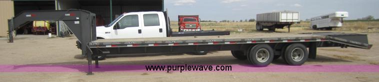 image for item 2976 2006 May 30' flatbed goose neck trailer