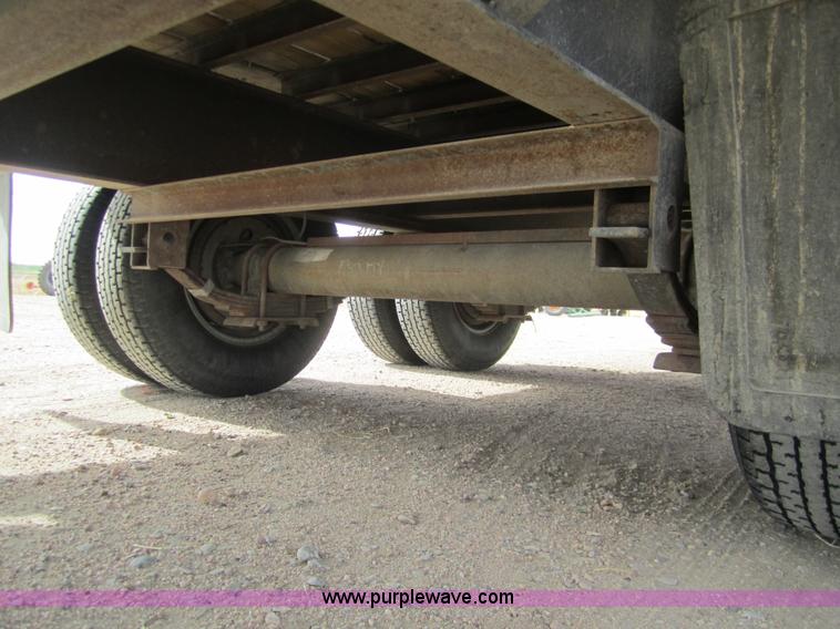 image for item 2976 2006 May 30' flatbed goose neck trailer