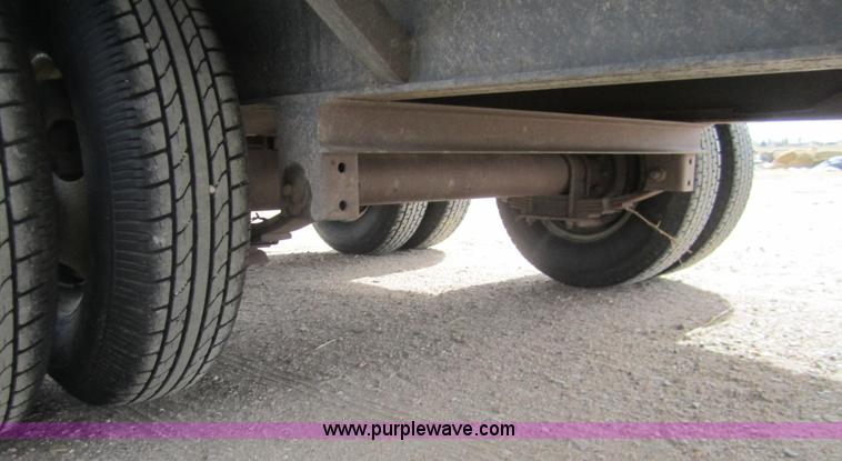 image for item 2976 2006 May 30' flatbed goose neck trailer
