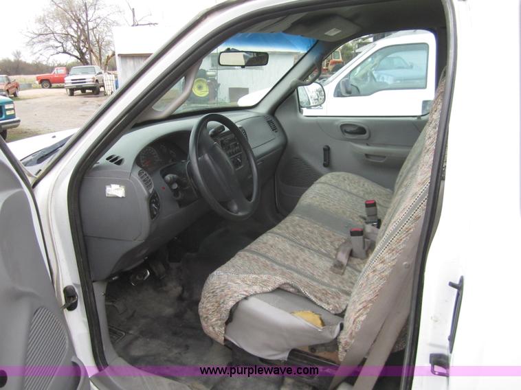 image for item 2985 2001 Ford F150 supercab pickup truck