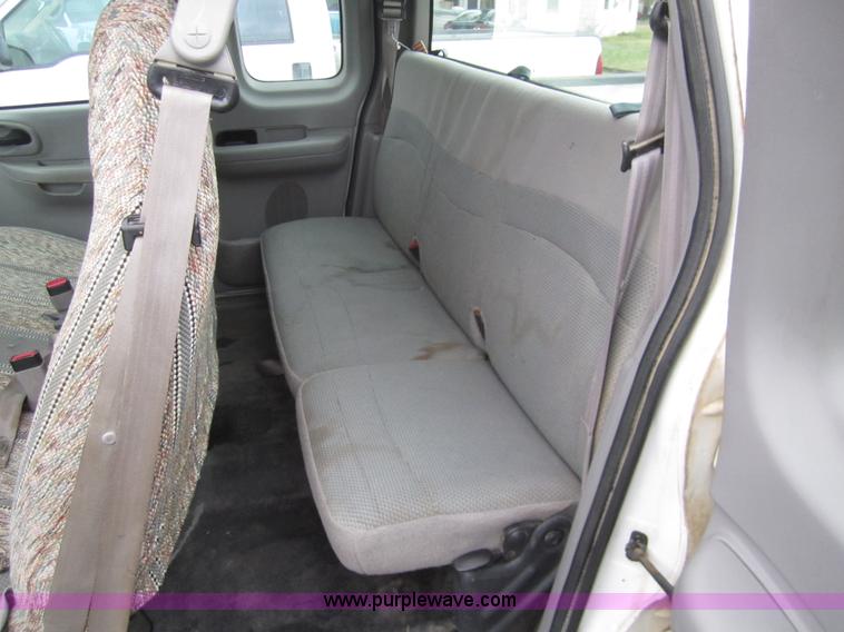 image for item 2985 2001 Ford F150 supercab pickup truck