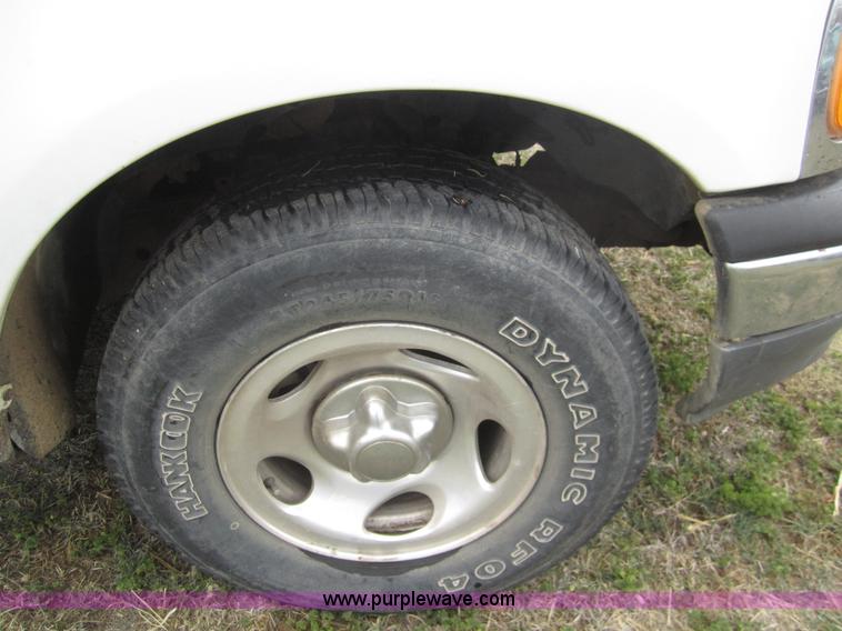 image for item 2985 2001 Ford F150 supercab pickup truck