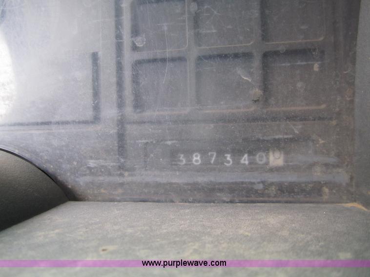 image for item 2986 1989 Chevrolet C2500 pickup truck