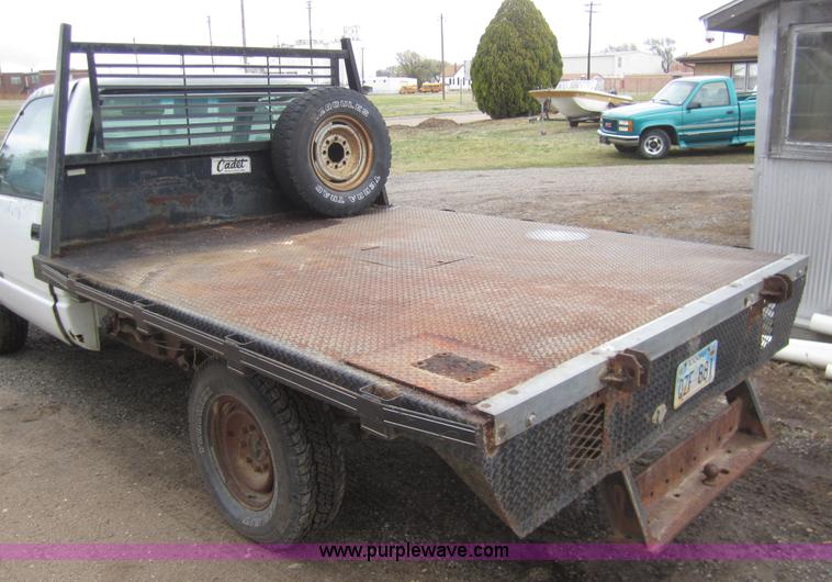 image for item 2986 1989 Chevrolet C2500 pickup truck