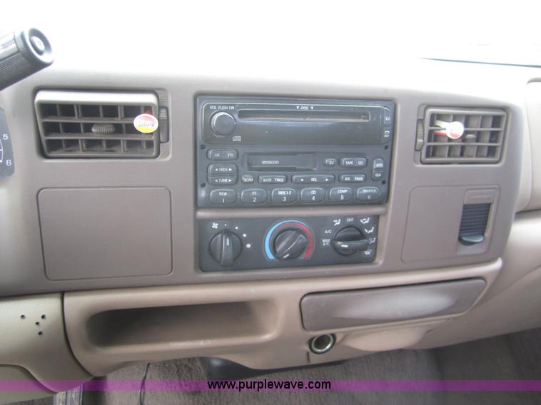 image for item 2987 1999 Ford F250 XLT crew cab pickup truck