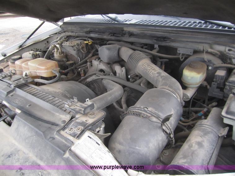 image for item 2987 1999 Ford F250 XLT crew cab pickup truck