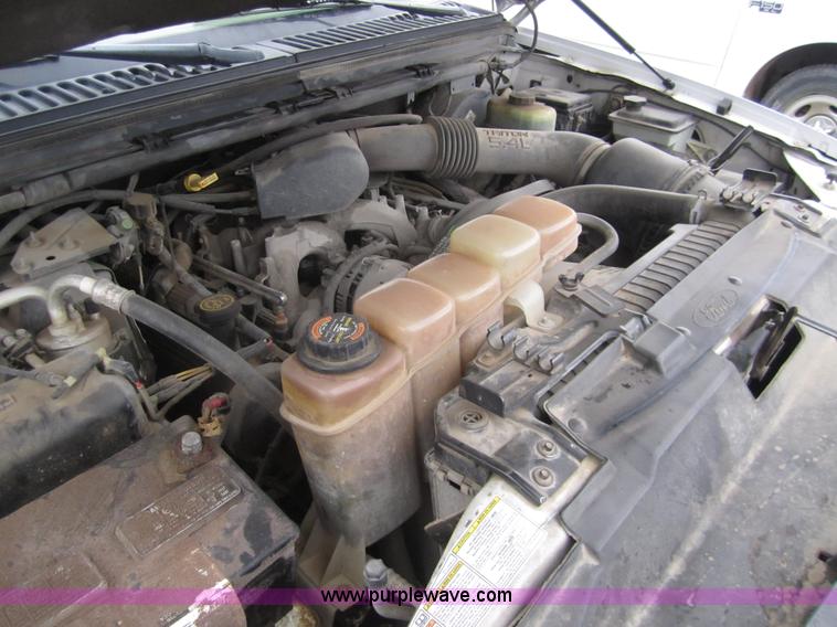 image for item 2987 1999 Ford F250 XLT crew cab pickup truck