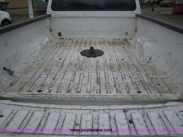 image for item 2987 1999 Ford F250 XLT crew cab pickup truck