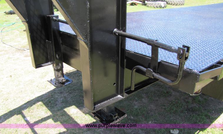 image for item 3440 2006 shop built 40' goose neck trailer