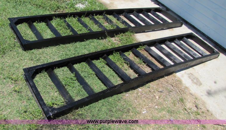 image for item 3440 2006 shop built 40' goose neck trailer