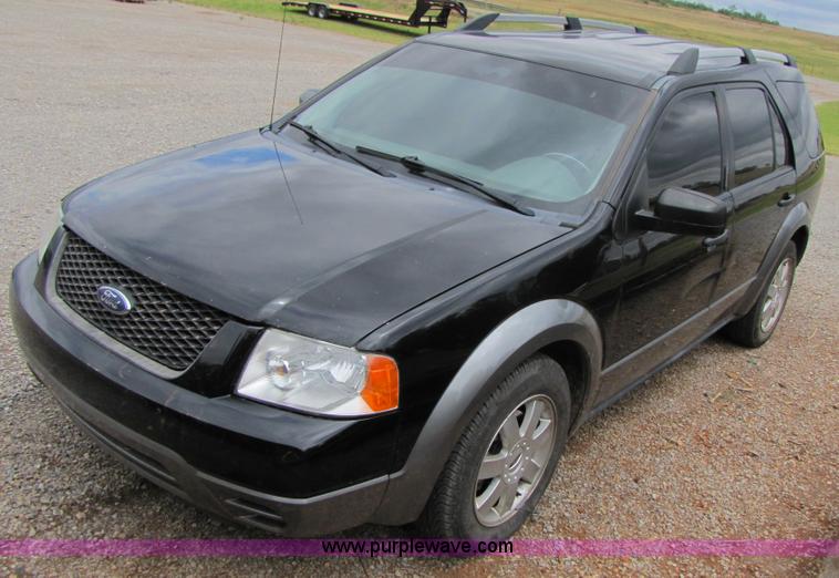 image for item 3444 2006 Ford Freestyle SE SUV