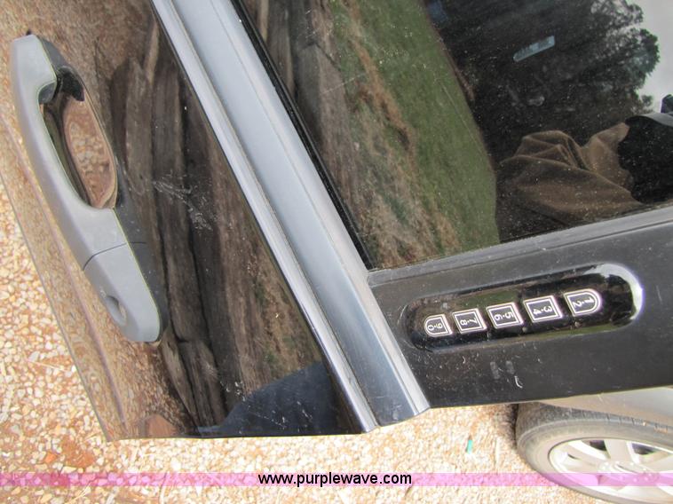 image for item 3444 2006 Ford Freestyle SE SUV