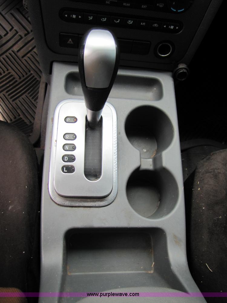 image for item 3444 2006 Ford Freestyle SE SUV