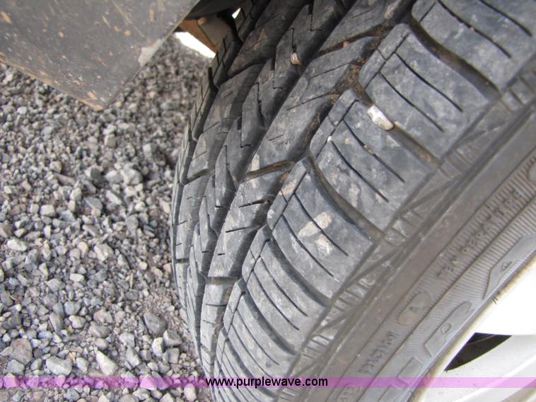 image for item 3444 2006 Ford Freestyle SE SUV