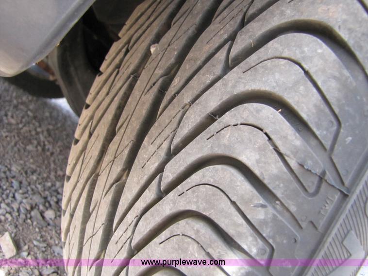 image for item 3444 2006 Ford Freestyle SE SUV