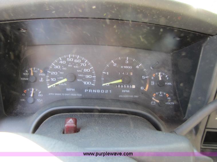 image for item 3459 1997 Chevrolet S10 pickup truck