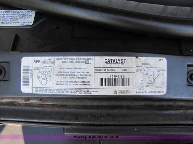 image for item 3459 1997 Chevrolet S10 pickup truck