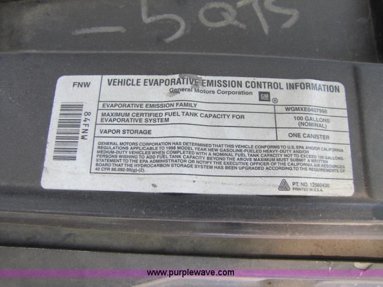 image for item 3460 1998 Chevrolet C3500 Silverado crew cab pickup truck