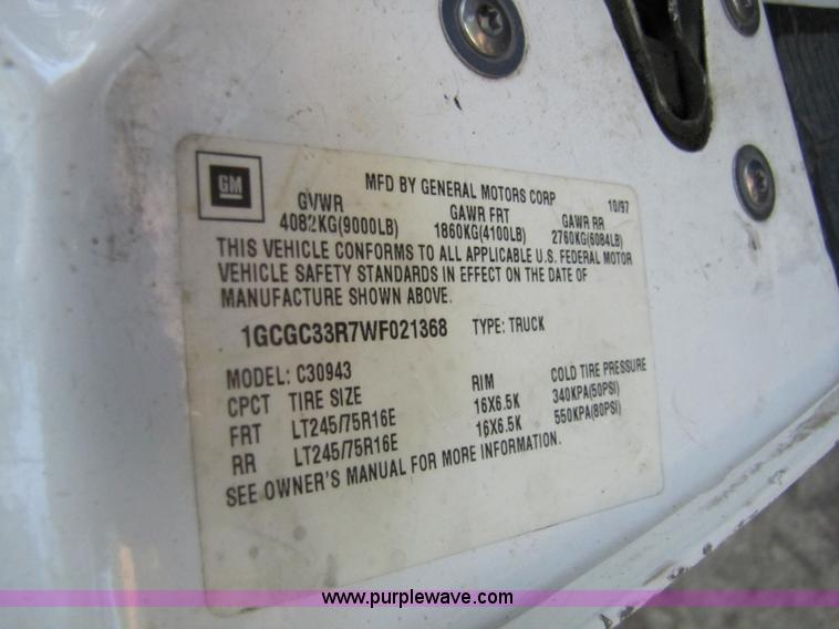 image for item 3460 1998 Chevrolet C3500 Silverado crew cab pickup truck