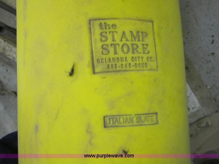 image for item 4383 Assorted concrete tools