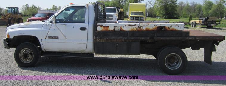 image for item 4384 1994 Dodge Ram 3500 pickup truck