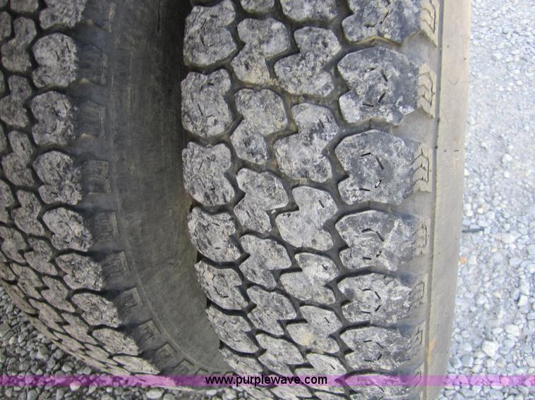 image for item 4384 1994 Dodge Ram 3500 pickup truck