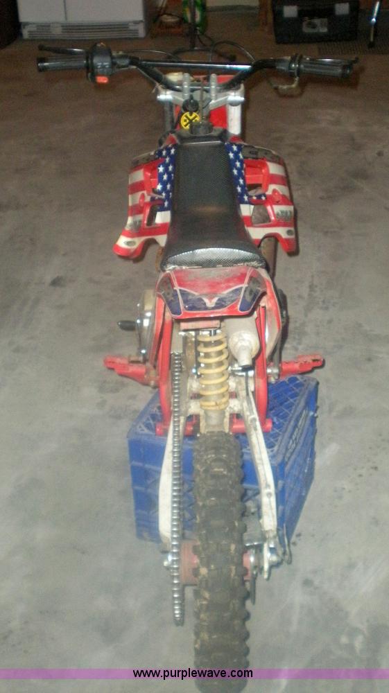 image for item 4439 2005 Loncin 125cc motorcycle