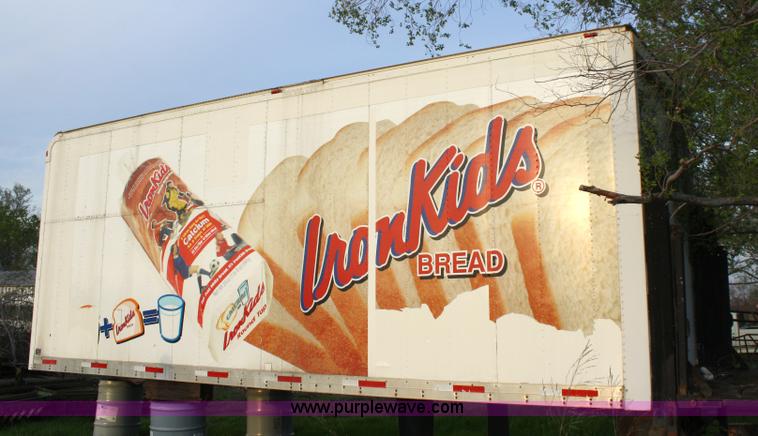 image for item 4737 1987 Utilimaster cargo box