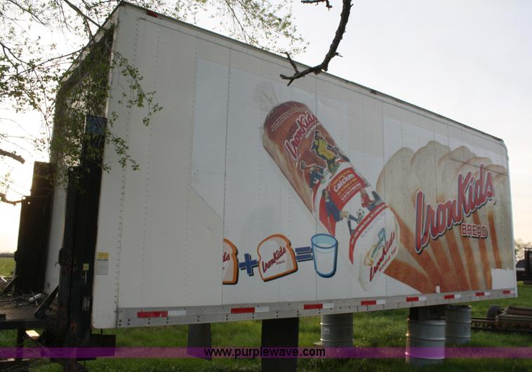 image for item 4737 1987 Utilimaster cargo box