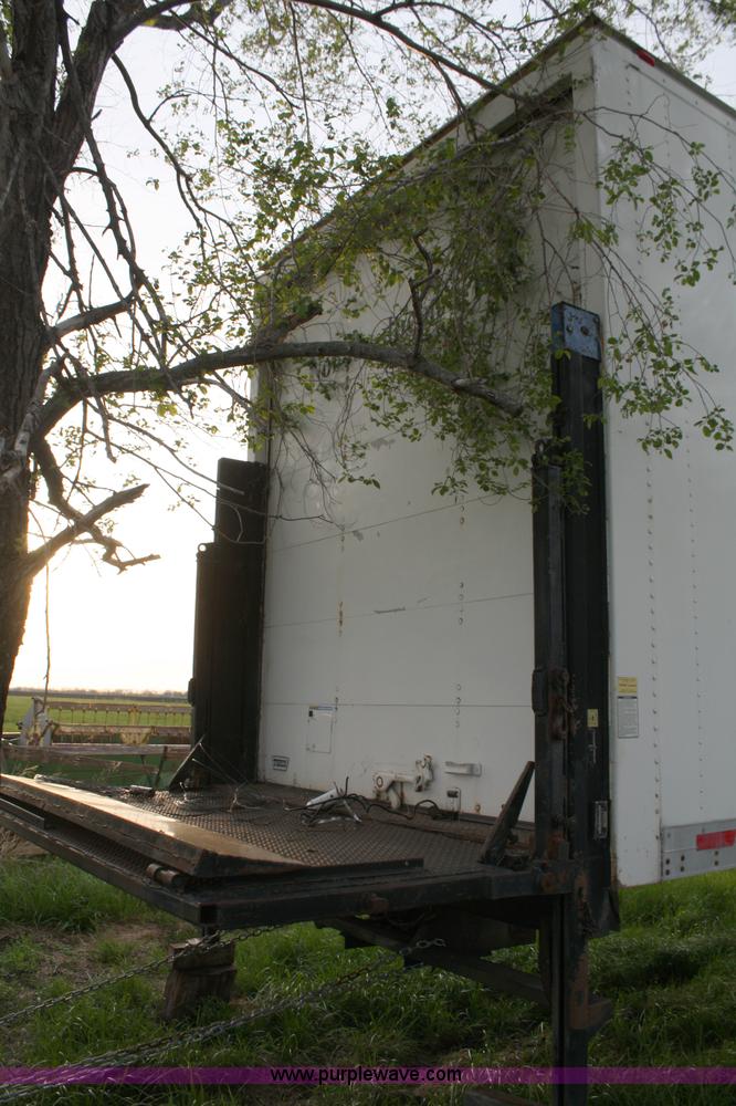 image for item 4737 1987 Utilimaster cargo box