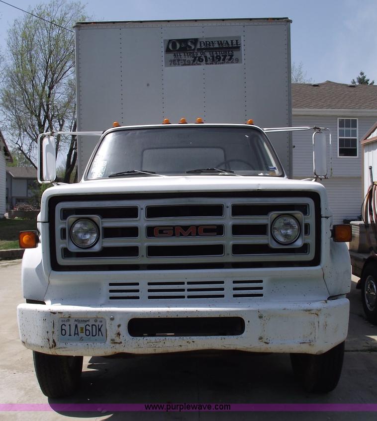 image for item 5363 1984 GMC Topkick C6000 Sierra two ton box truck