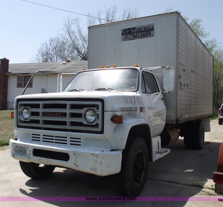 image for item 5363 1984 GMC Topkick C6000 Sierra two ton box truck