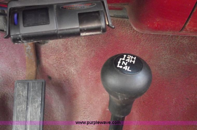 image for item 5368 1988 Ford F350 XL pickup truck