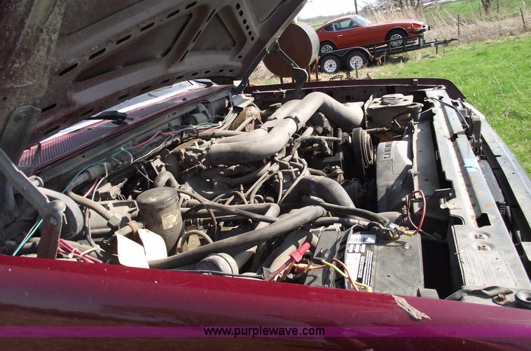 image for item 5368 1988 Ford F350 XL pickup truck