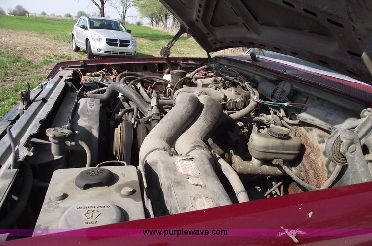 image for item 5368 1988 Ford F350 XL pickup truck