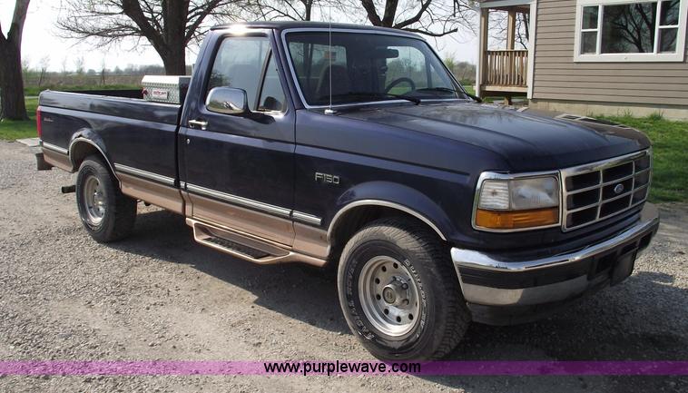 image for item 5369 1995 Ford F150 Eddie Bauer pickup truck