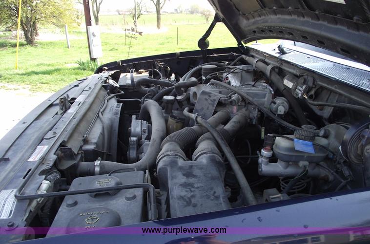 image for item 5369 1995 Ford F150 Eddie Bauer pickup truck