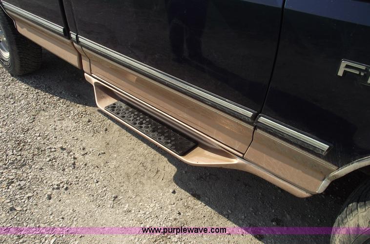 image for item 5369 1995 Ford F150 Eddie Bauer pickup truck