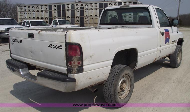 image for item 5385 1999 Dodge Ram 2500 pickup truck