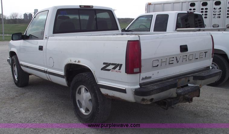 image for item 5386 1997 Chevrolet K1500 Z71 pickup truck