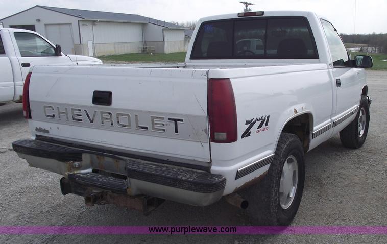 image for item 5386 1997 Chevrolet K1500 Z71 pickup truck
