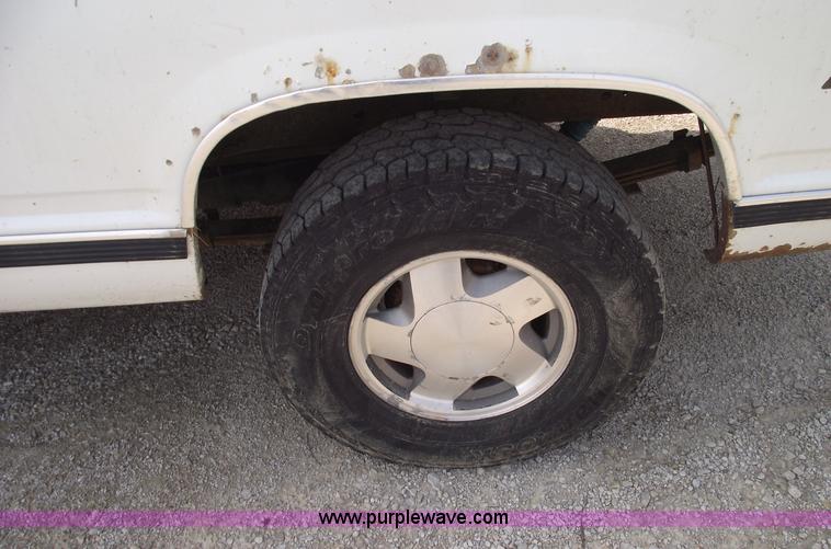 image for item 5386 1997 Chevrolet K1500 Z71 pickup truck