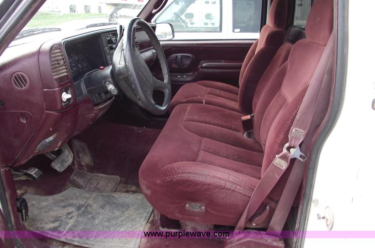 image for item 5386 1997 Chevrolet K1500 Z71 pickup truck