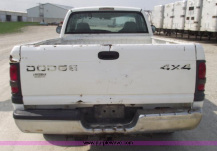 image for item 5387 2000 Dodge Ram 1500 pickup truck